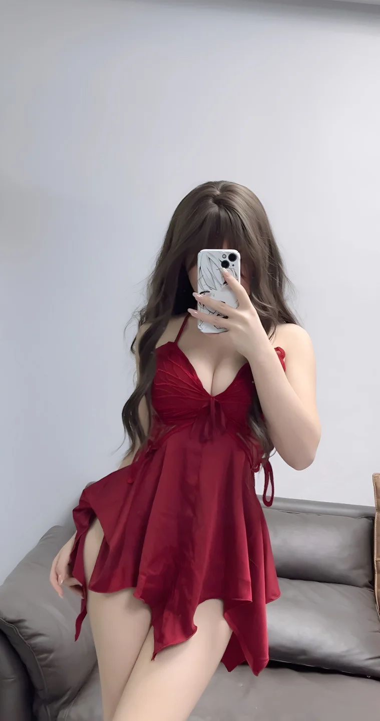 Bangni邦尼 - 圣诞尼尔 红裙御姐 [132P,3V-966MB] tg@simisebaisi 【丝足阁】127.webp